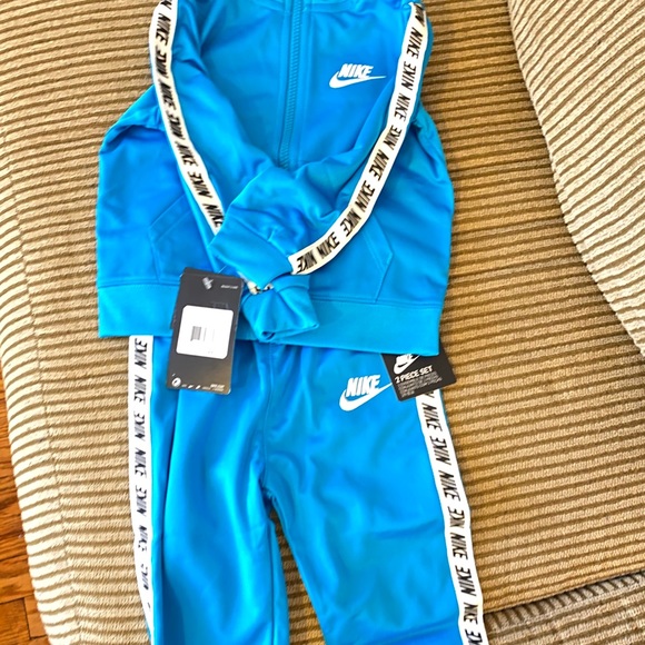 infant nike jogging suit